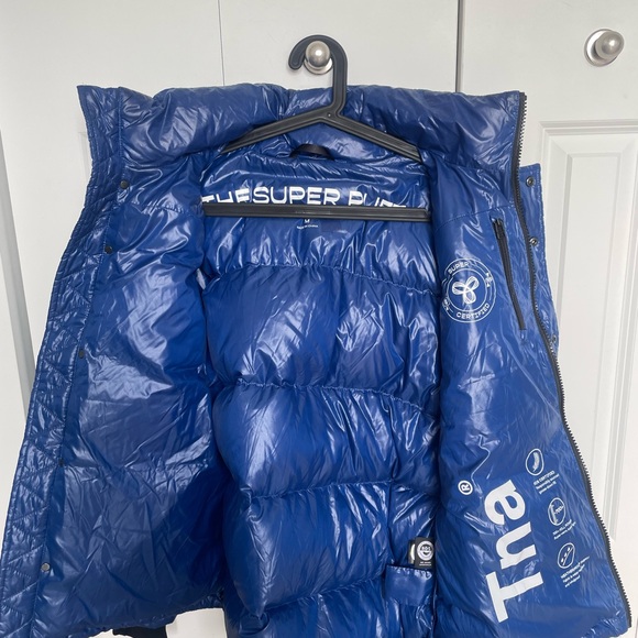 Women’s Puffer aritzia the super puff medium with down insulation - Picture 7 of 9